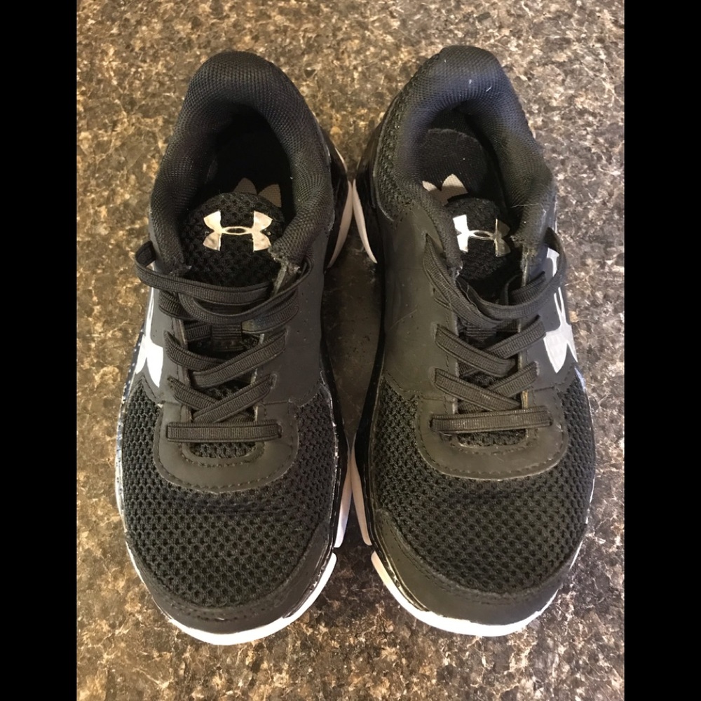 Under Armour boys shoes size 12